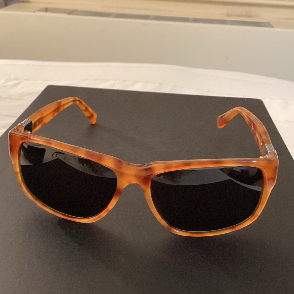 David Yurman Tortoiseshell Sunglasses | Silver Cable Detail | Luxury Frames
